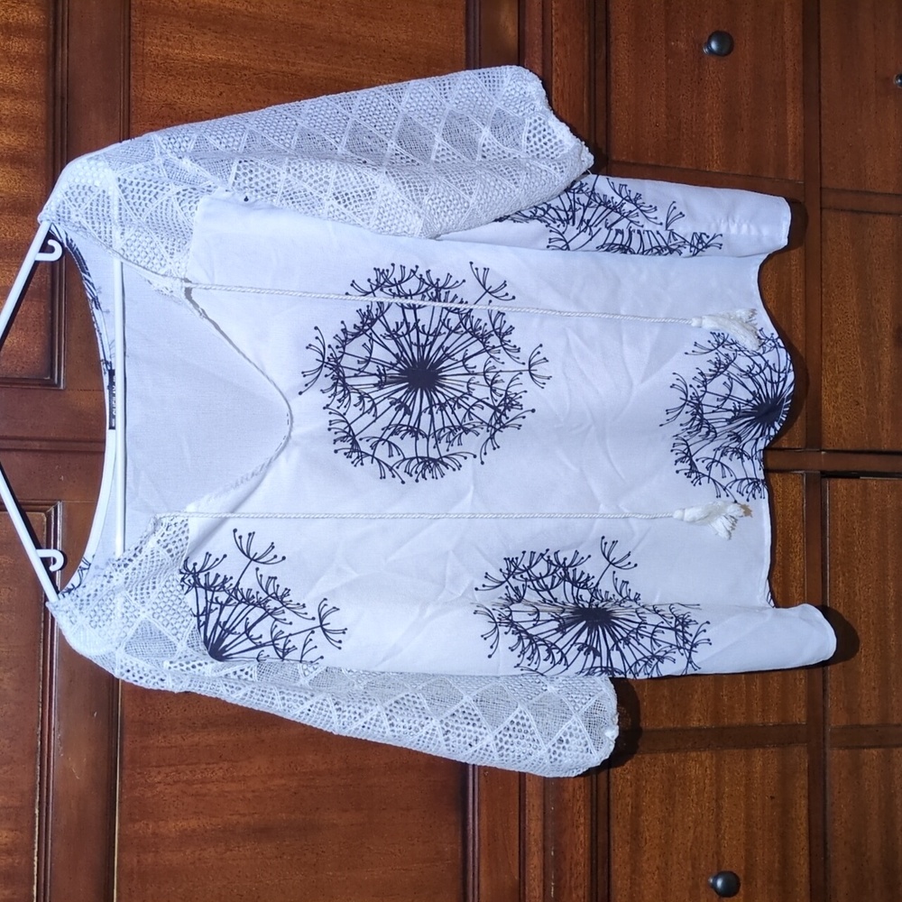 Black & White Floral Print Top / Floral Shirt With Lacey Sleeves